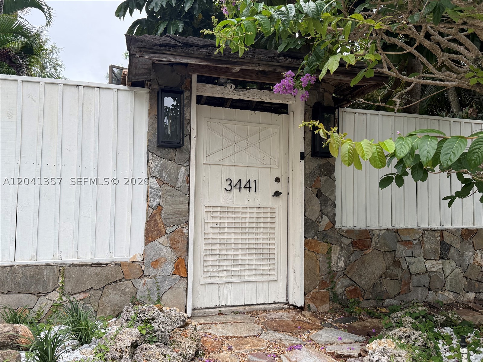 FOUR-WAY LODGE ESTATES - Residential Lease