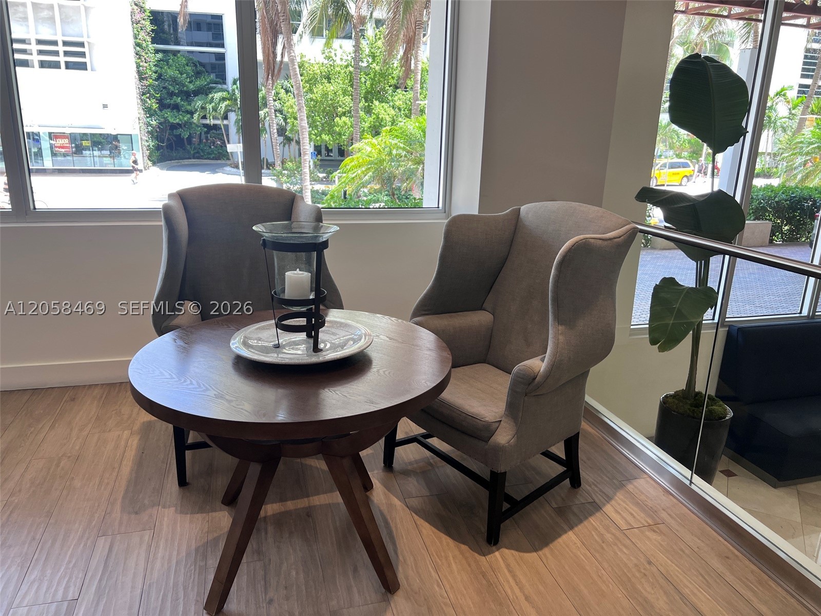 THE DECOPLAGE CONDO - Residential