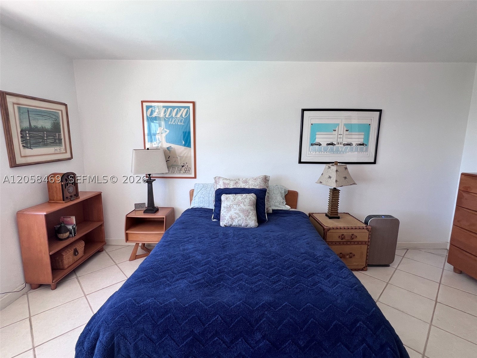 THE DECOPLAGE CONDO - Residential