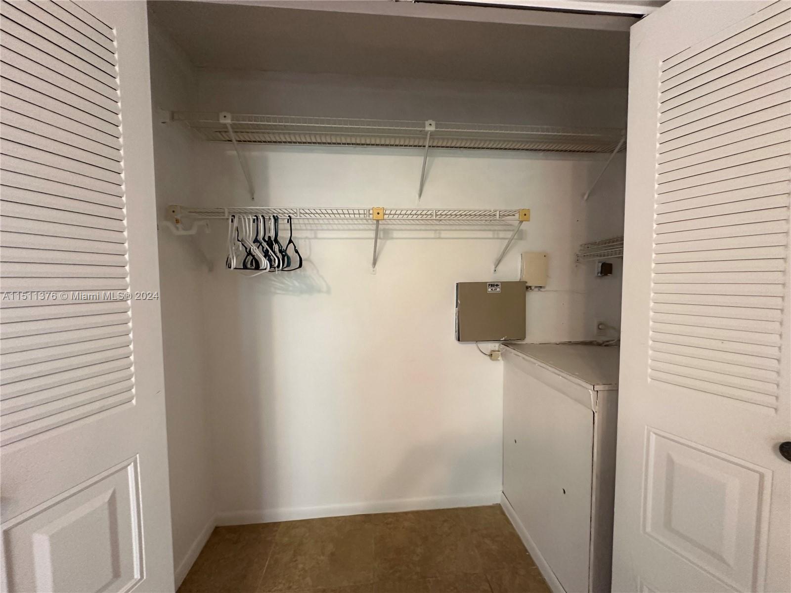 KINGSLEY AT CENTURY VILLA - Residential Lease