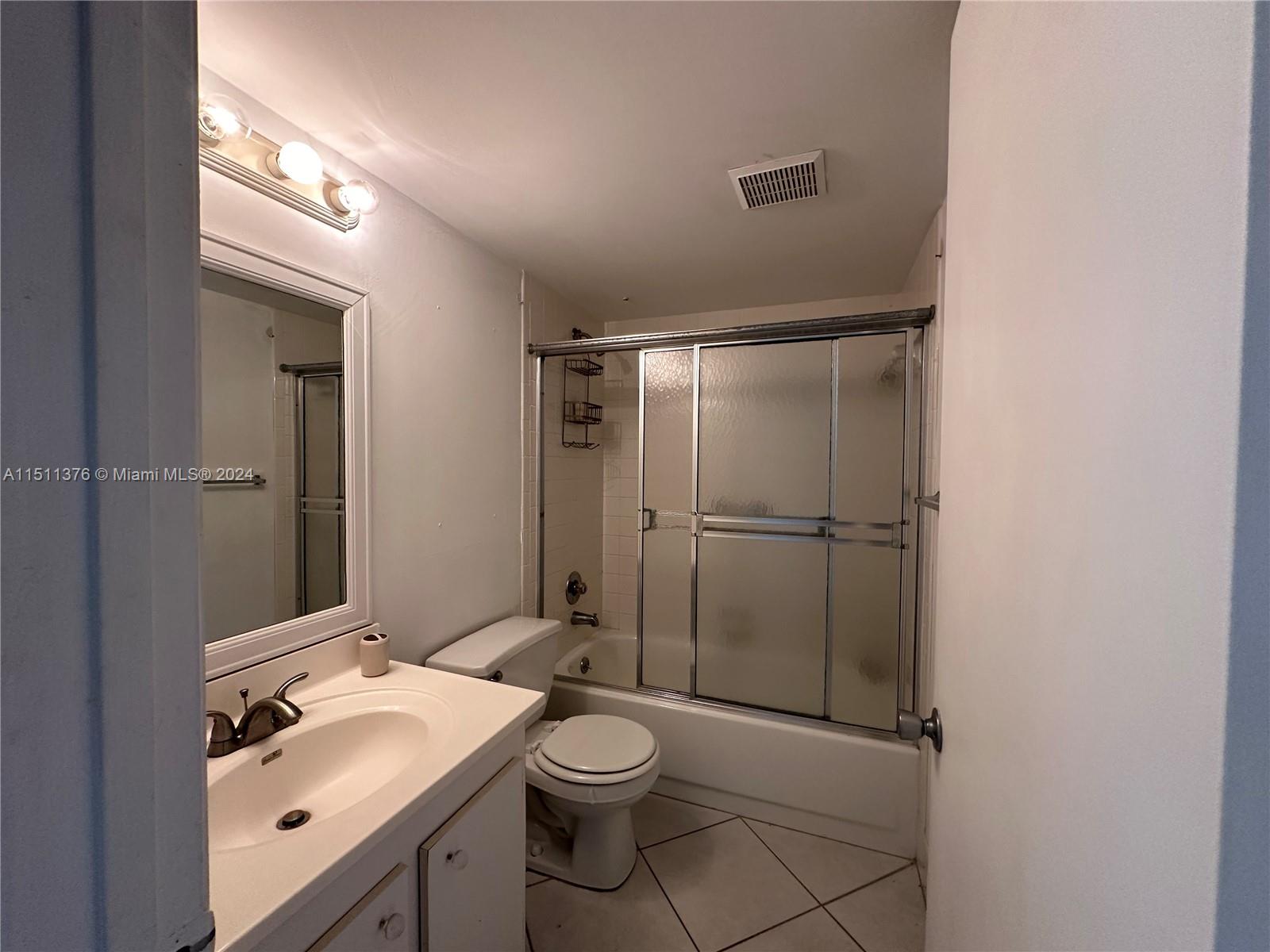 KINGSLEY AT CENTURY VILLA - Residential Lease