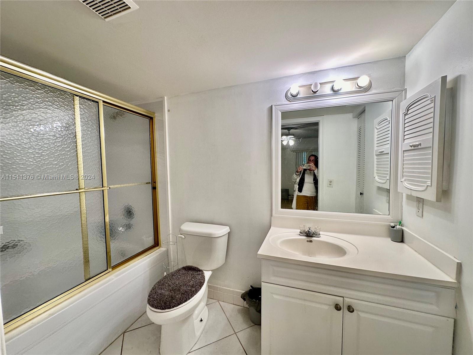 KINGSLEY AT CENTURY VILLA - Residential Lease