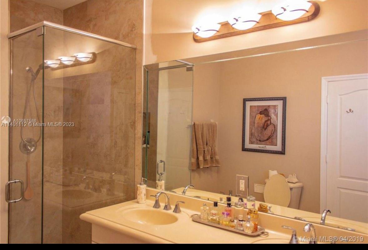GARDEN HILLS WEST - Residential Lease