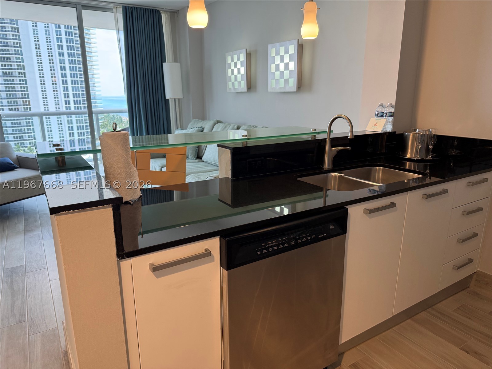 M RESORT RESIDENCES CONDO - Residential