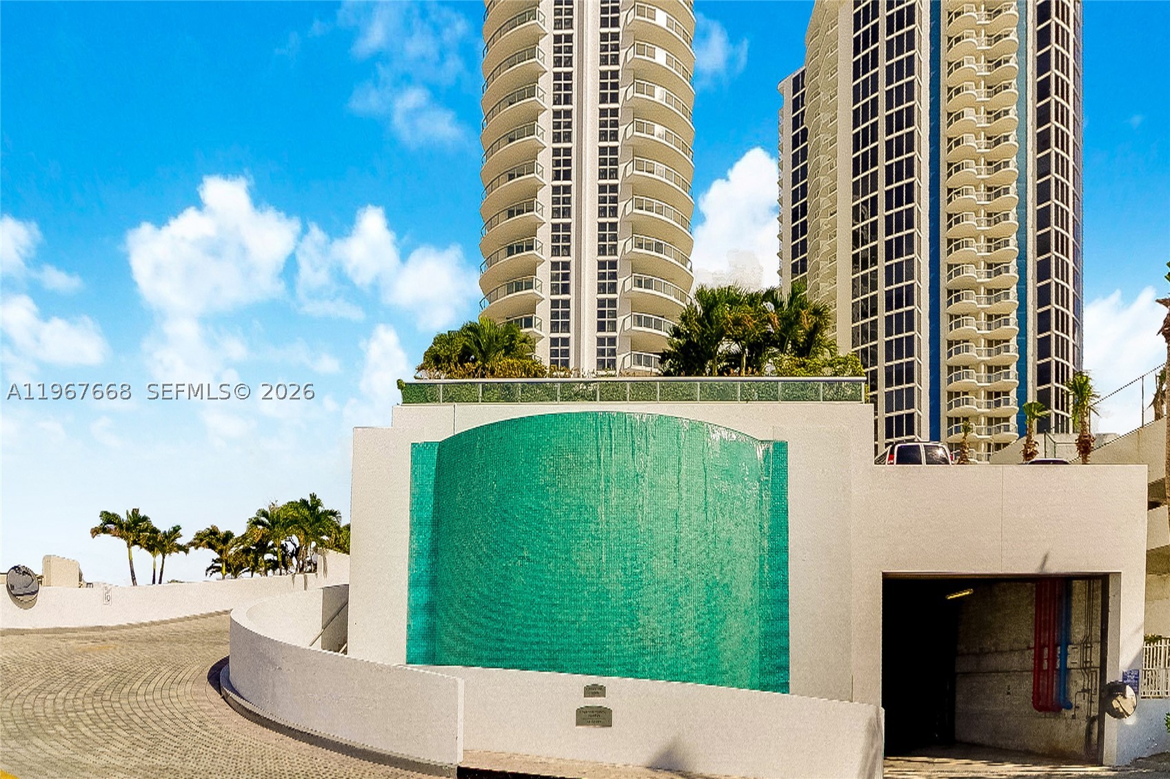 M RESORT RESIDENCES CONDO - Residential