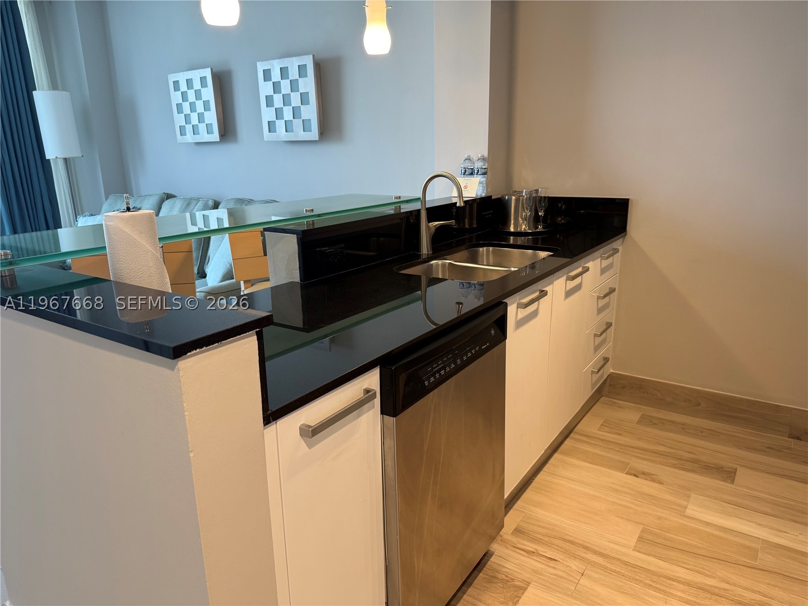 M RESORT RESIDENCES CONDO - Residential