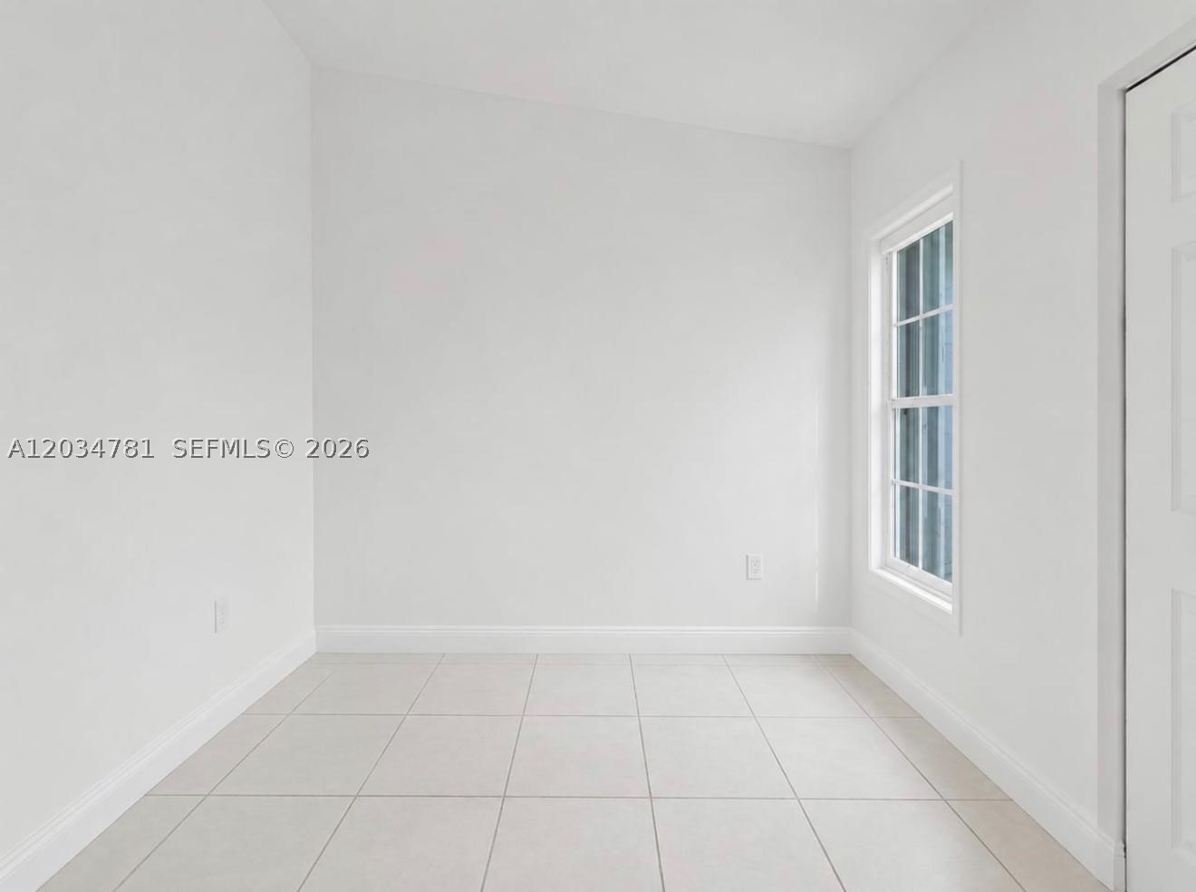 POINT LAKE CONDO VII - Residential