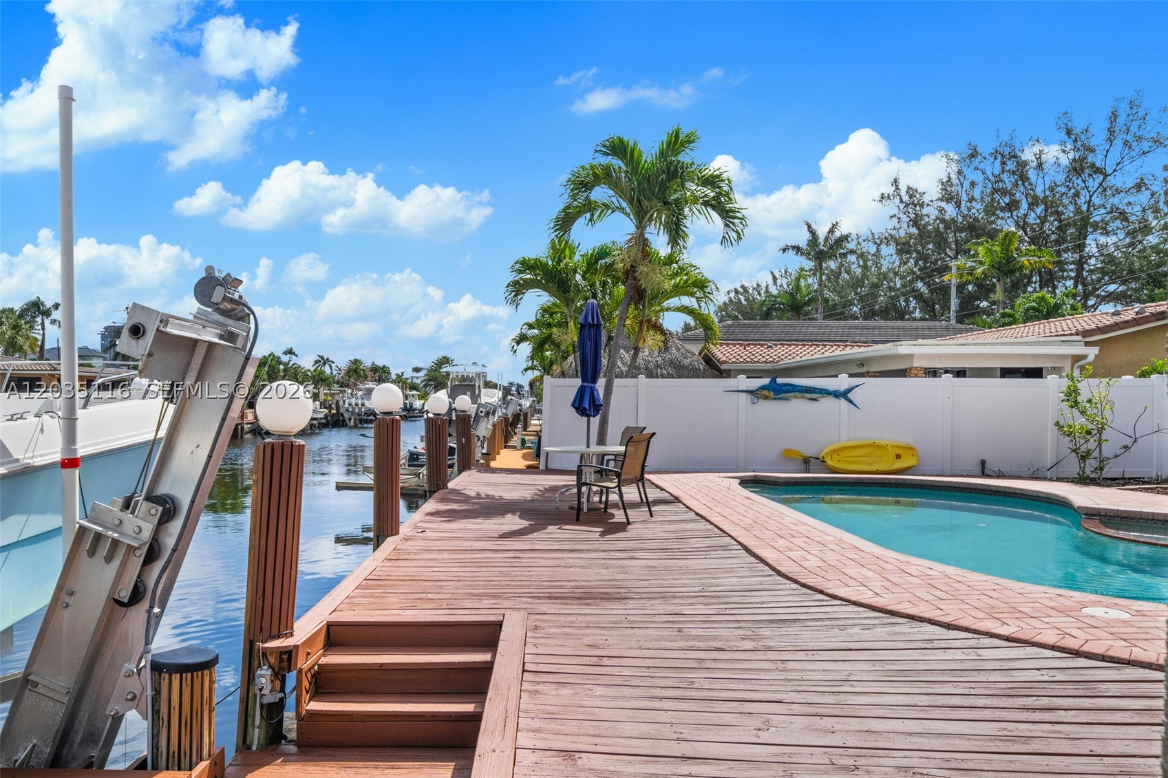 POMPANO ISLES - Residential