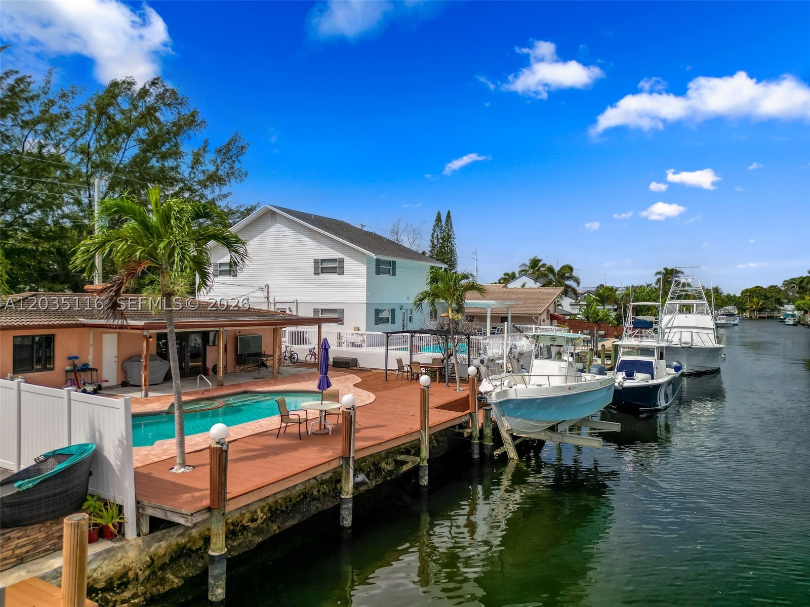 POMPANO ISLES - Residential