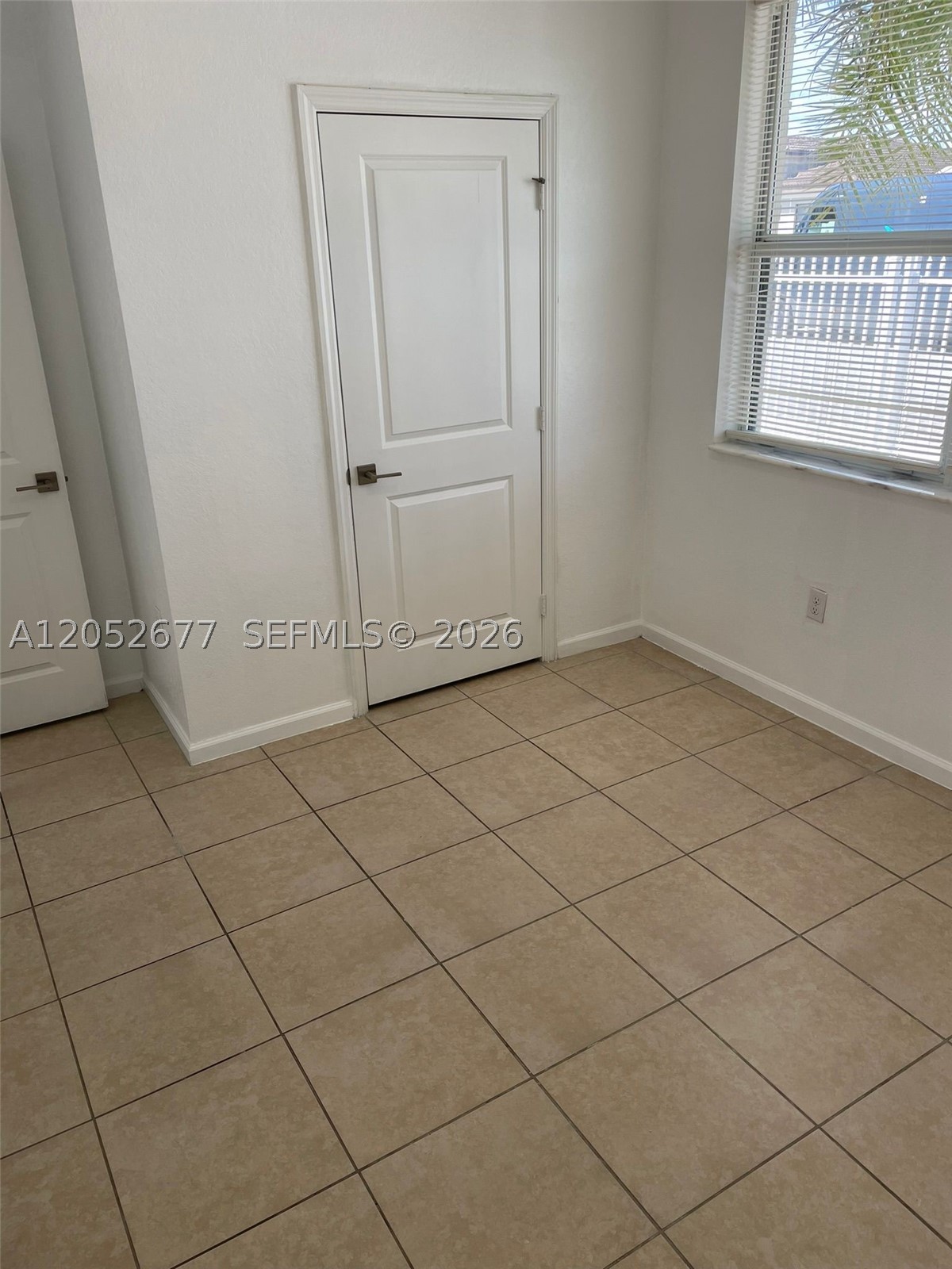 A H AT TURNPIKE SOUTH SEC - Residential Lease