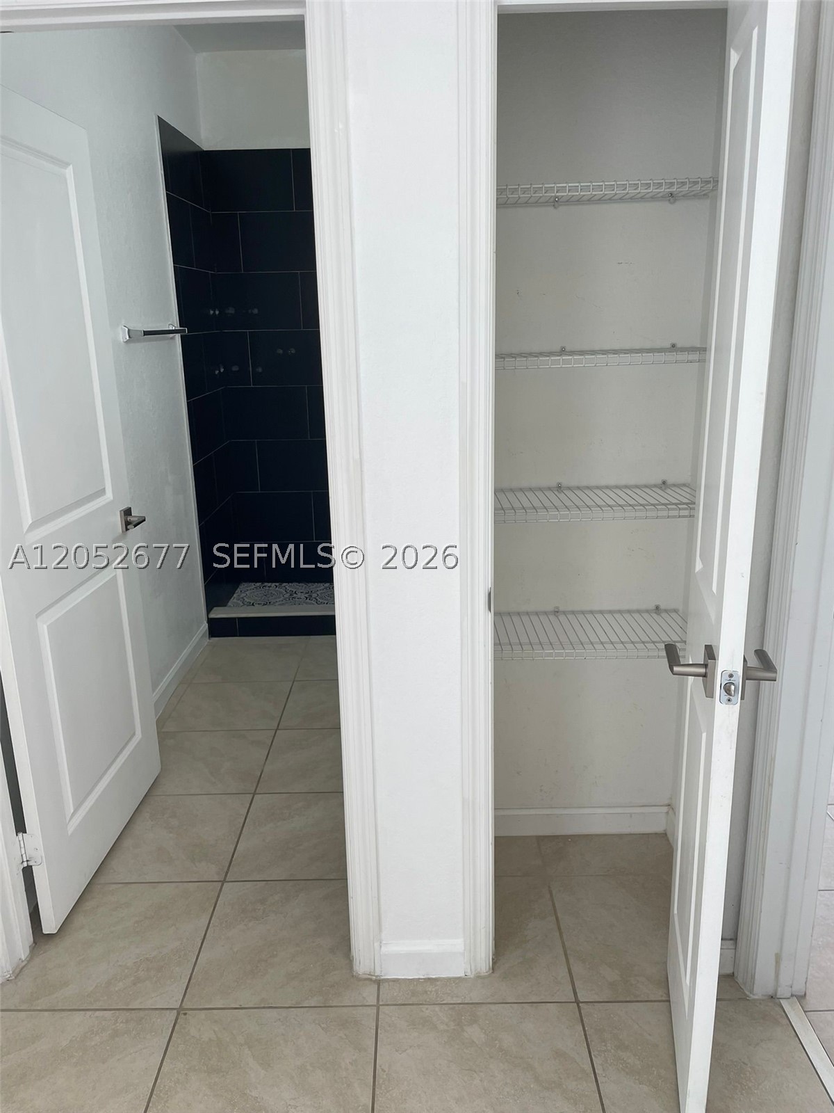 A H AT TURNPIKE SOUTH SEC - Residential Lease