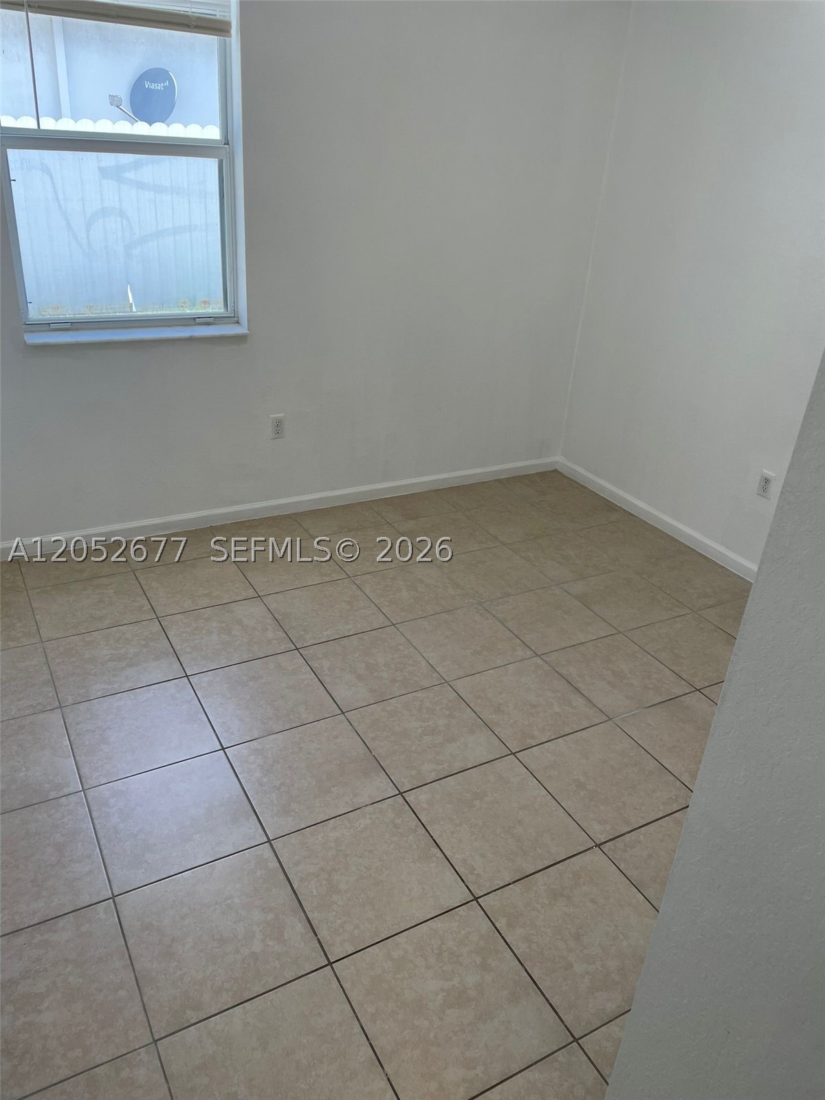 A H AT TURNPIKE SOUTH SEC - Residential Lease