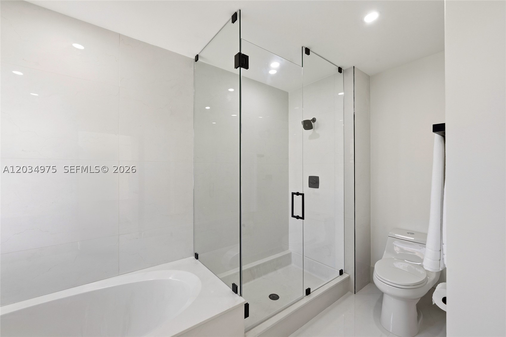 SILVER LAKES PHASE III - Residential