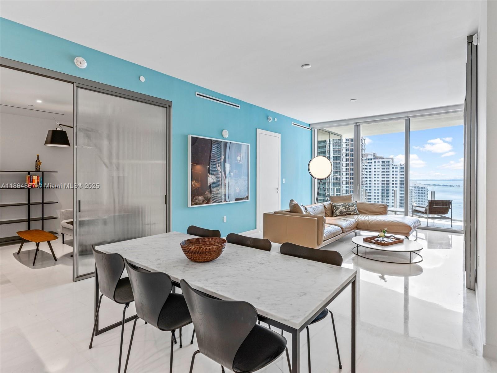 ASTON MARTIN RESIDENCES - Residential