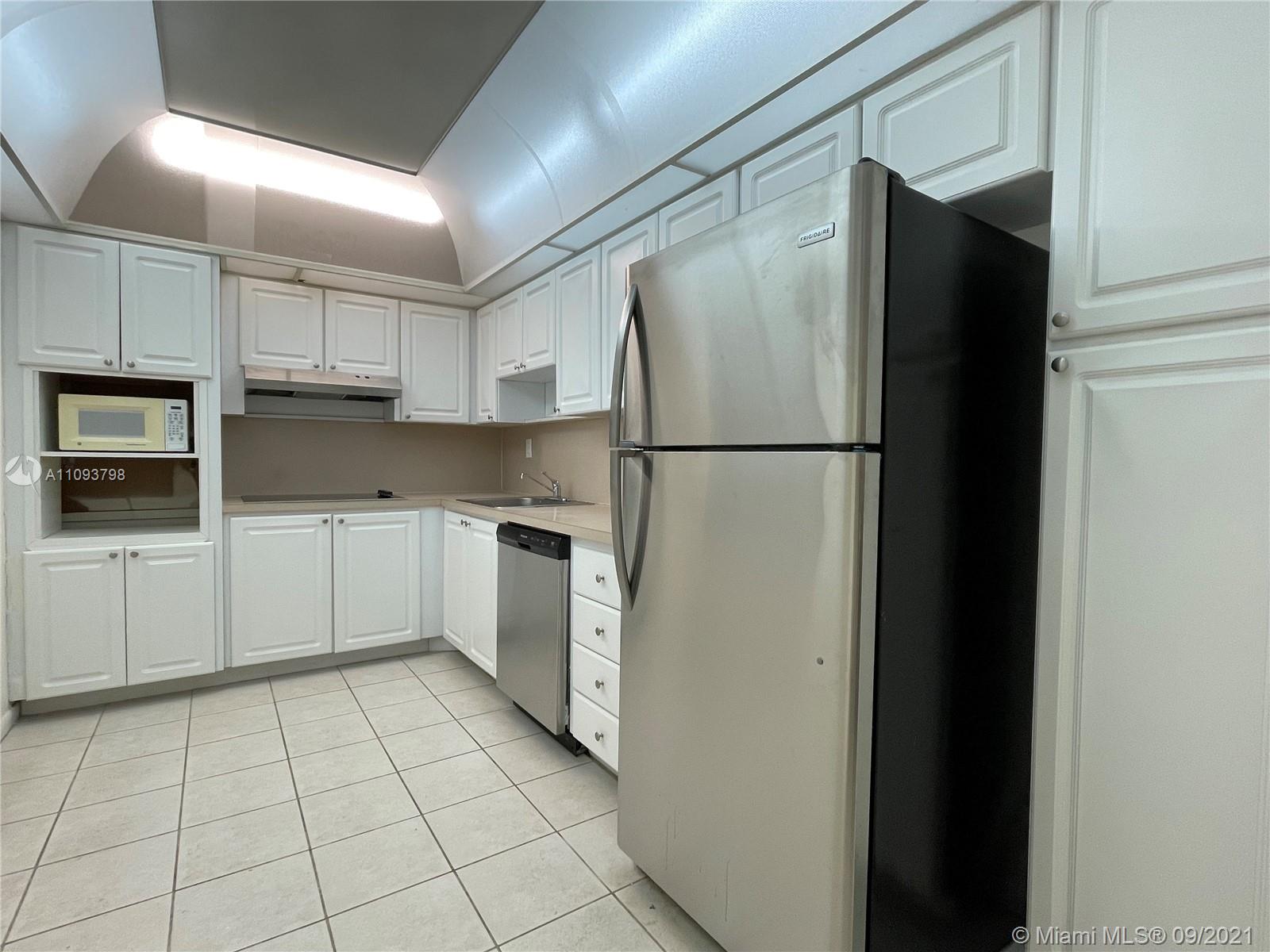 OCEANVIEW BUILDING A COND - Residential