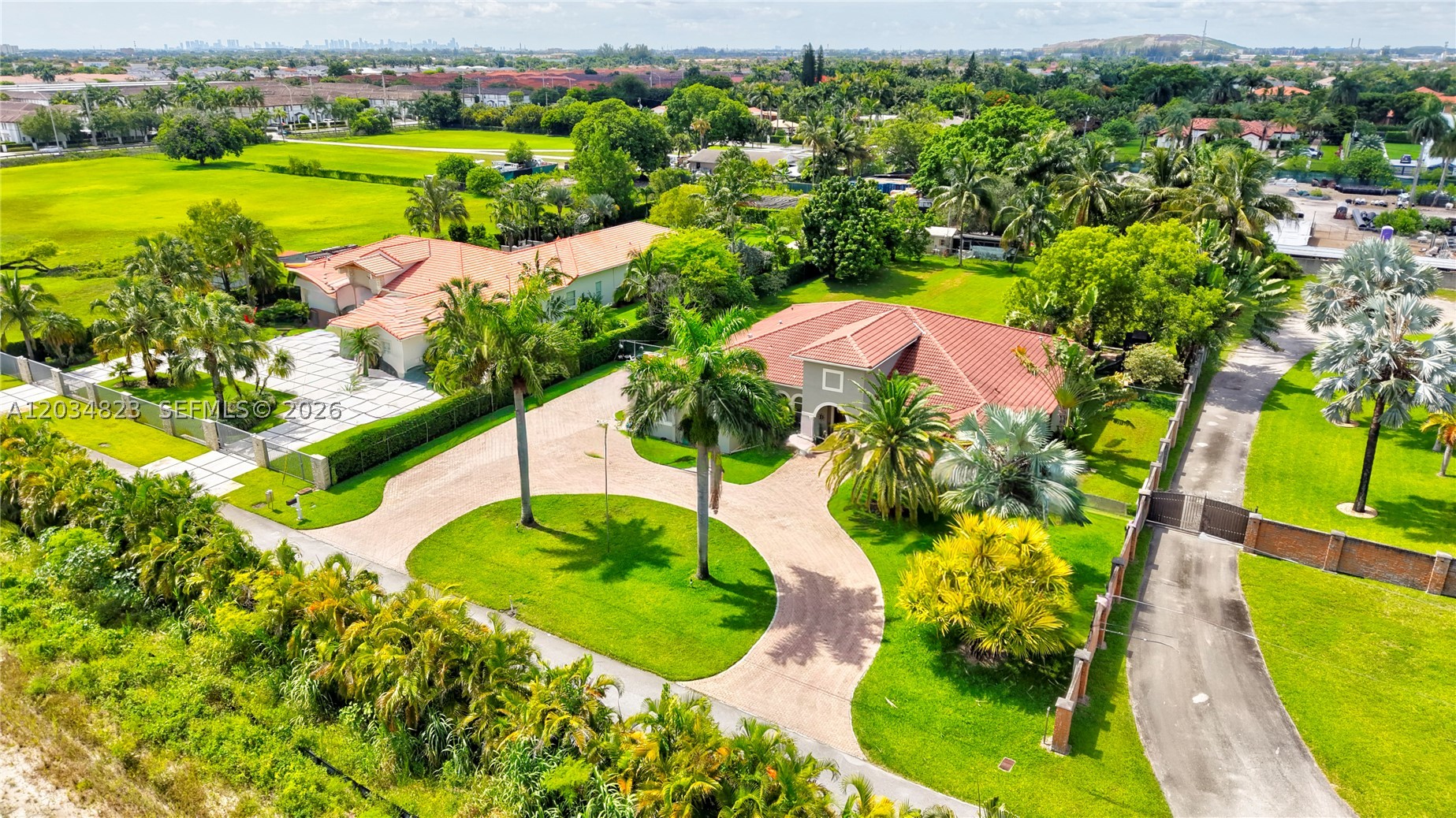 FLORIDA FRUIT LAND COMPAN - Residential