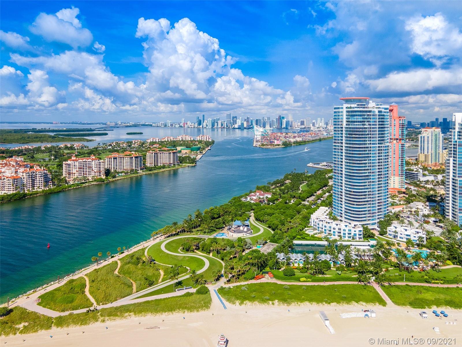 CONTINUUM ON SOUTH BEACH - Residential