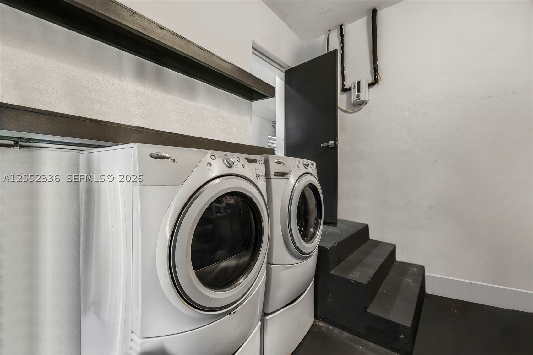 COLUMBIA PARK CORR PL - Residential Lease