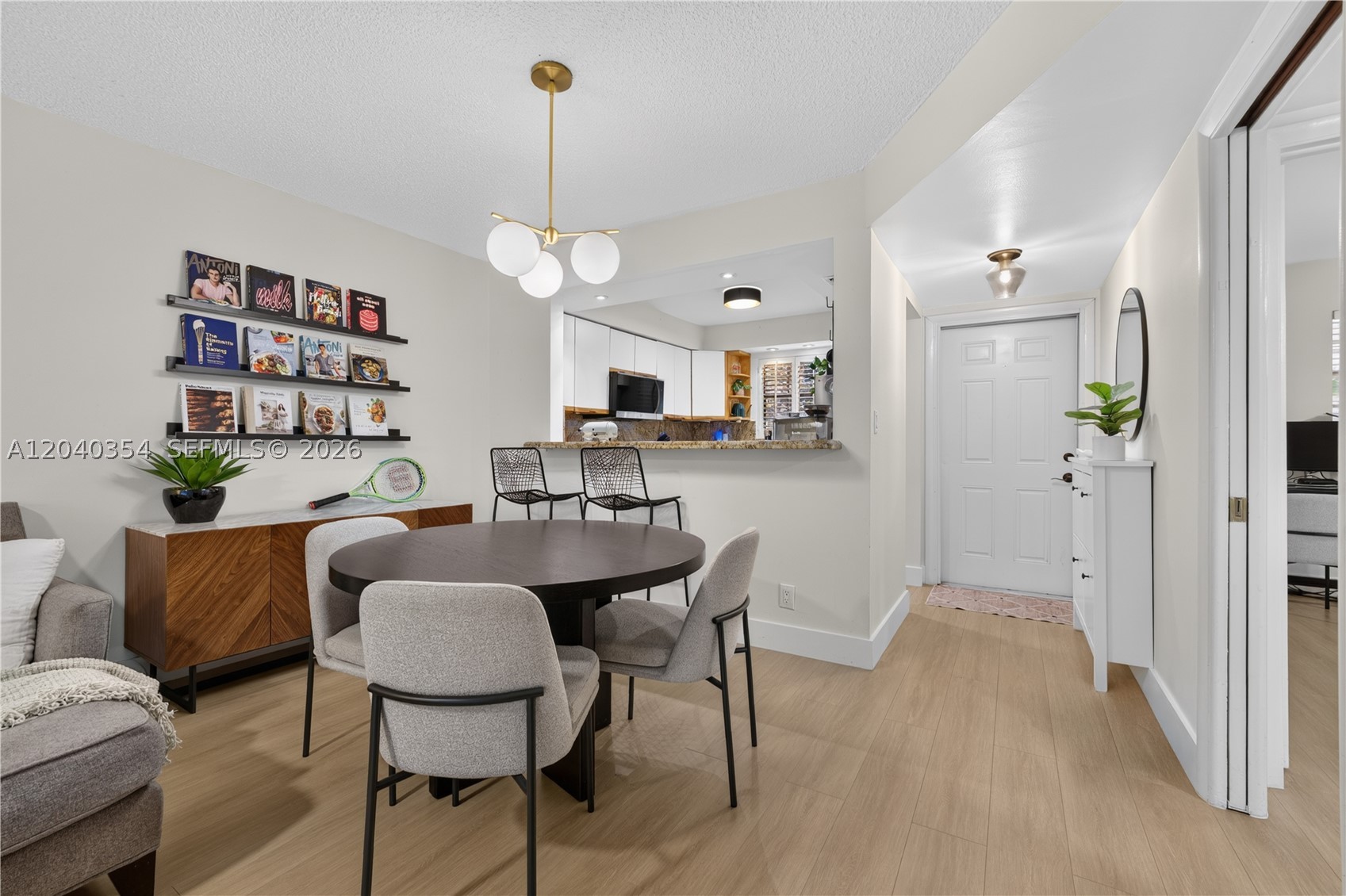 TENNIS CLUB OUTERBRIDGE C - Residential