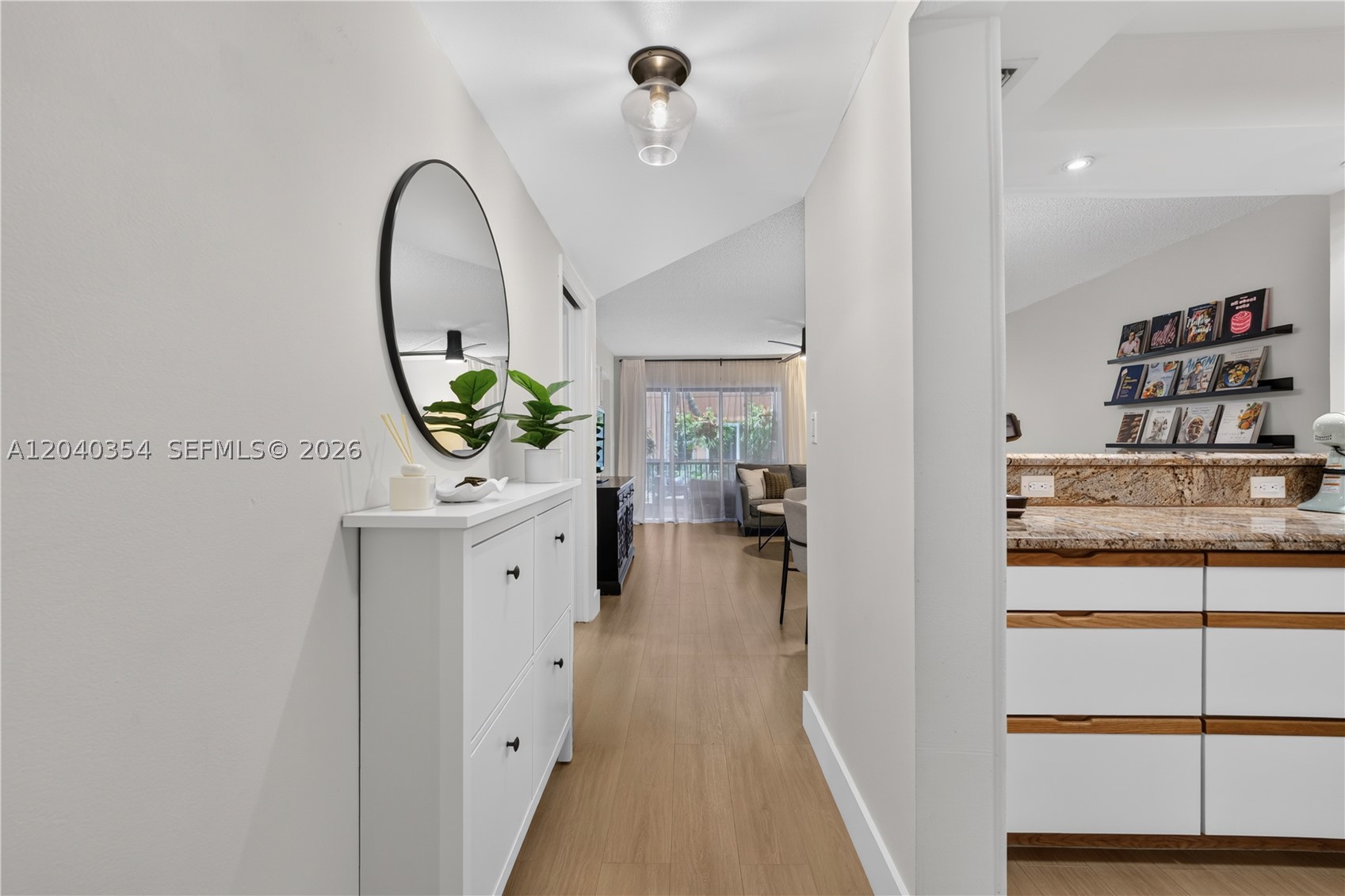 TENNIS CLUB OUTERBRIDGE C - Residential