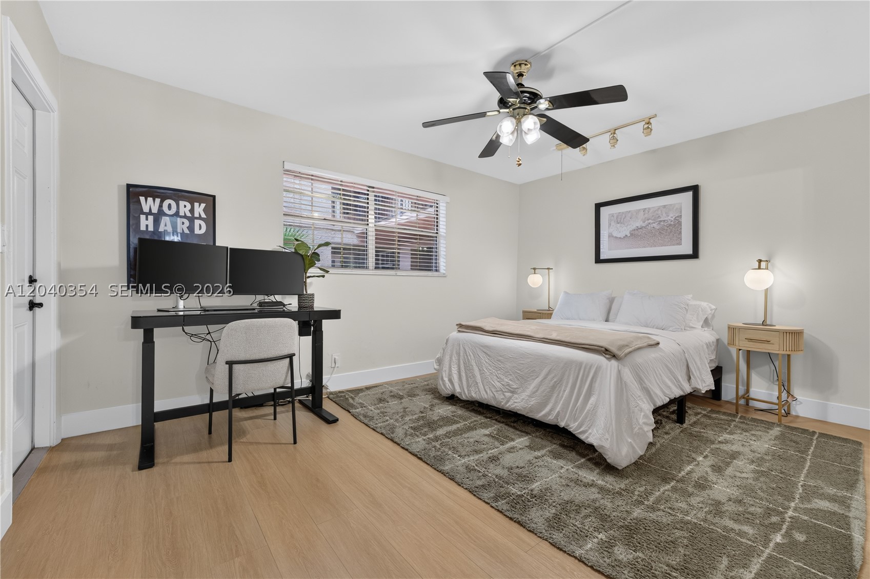 TENNIS CLUB OUTERBRIDGE C - Residential