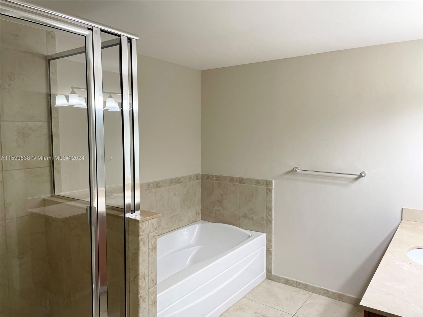 1300 PONCE CONDO - Residential Lease
