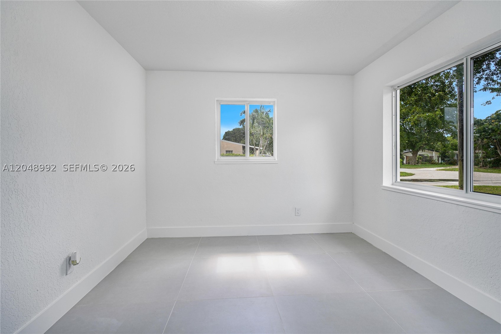 LLOYD ESTATES - Residential
