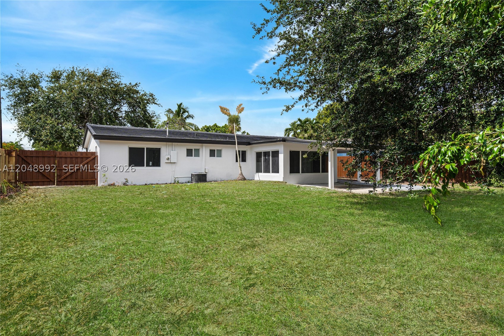 LLOYD ESTATES - Residential