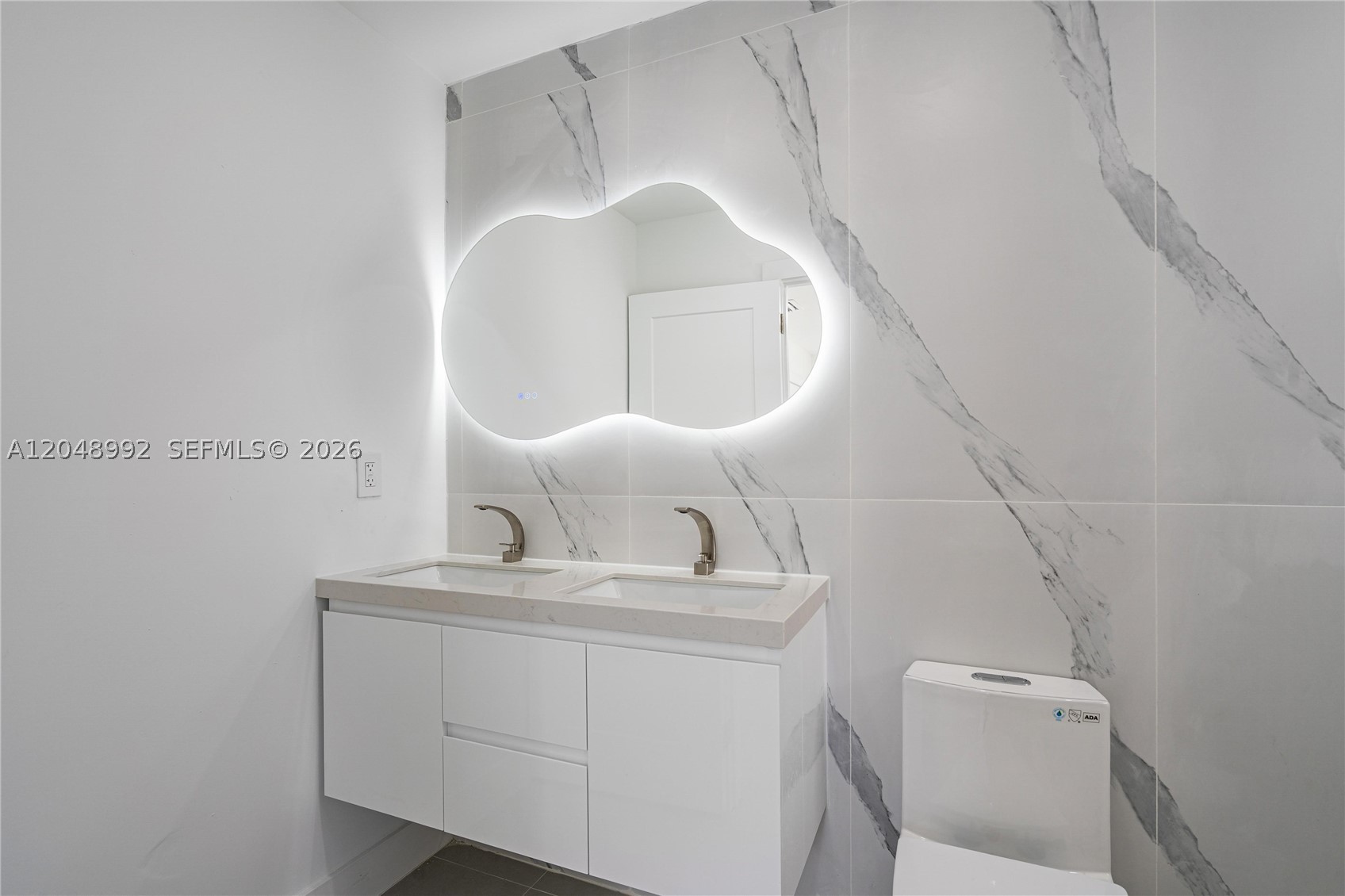 LLOYD ESTATES - Residential