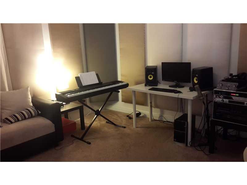 LAS RAMBLAS - Residential Lease