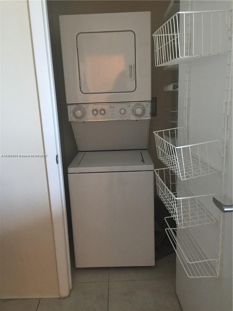 QUANTUM ON THE BAY CONDO - Residential Lease