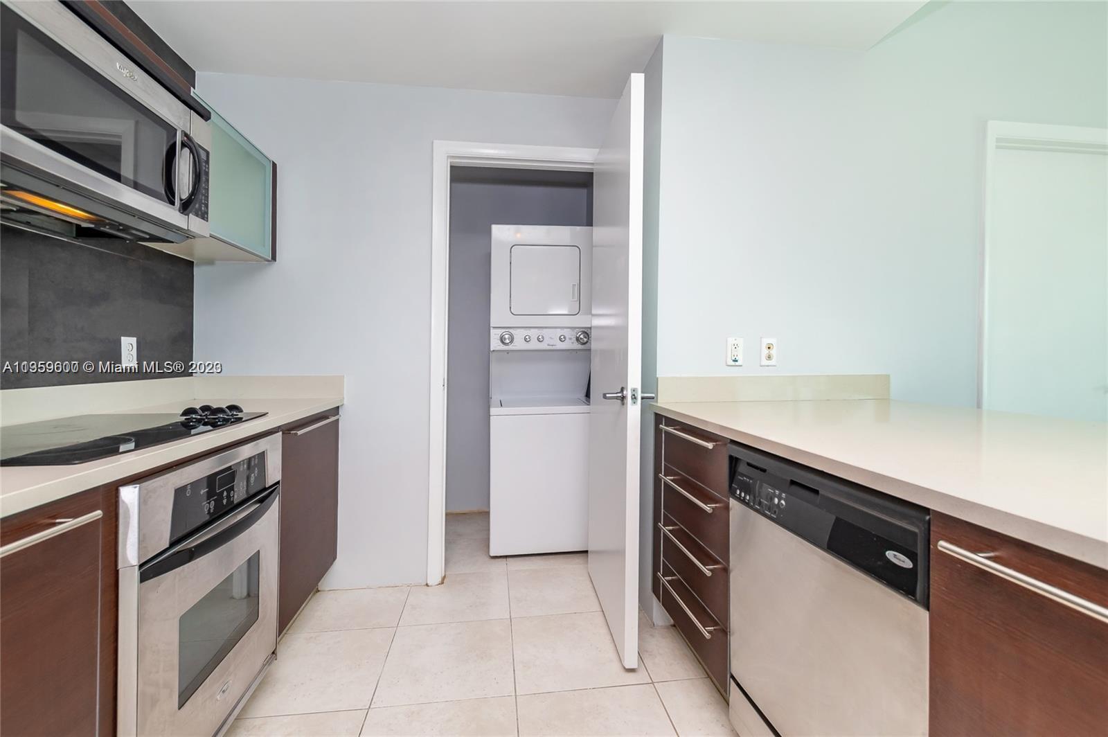 QUANTUM ON THE BAY CONDO - Residential Lease