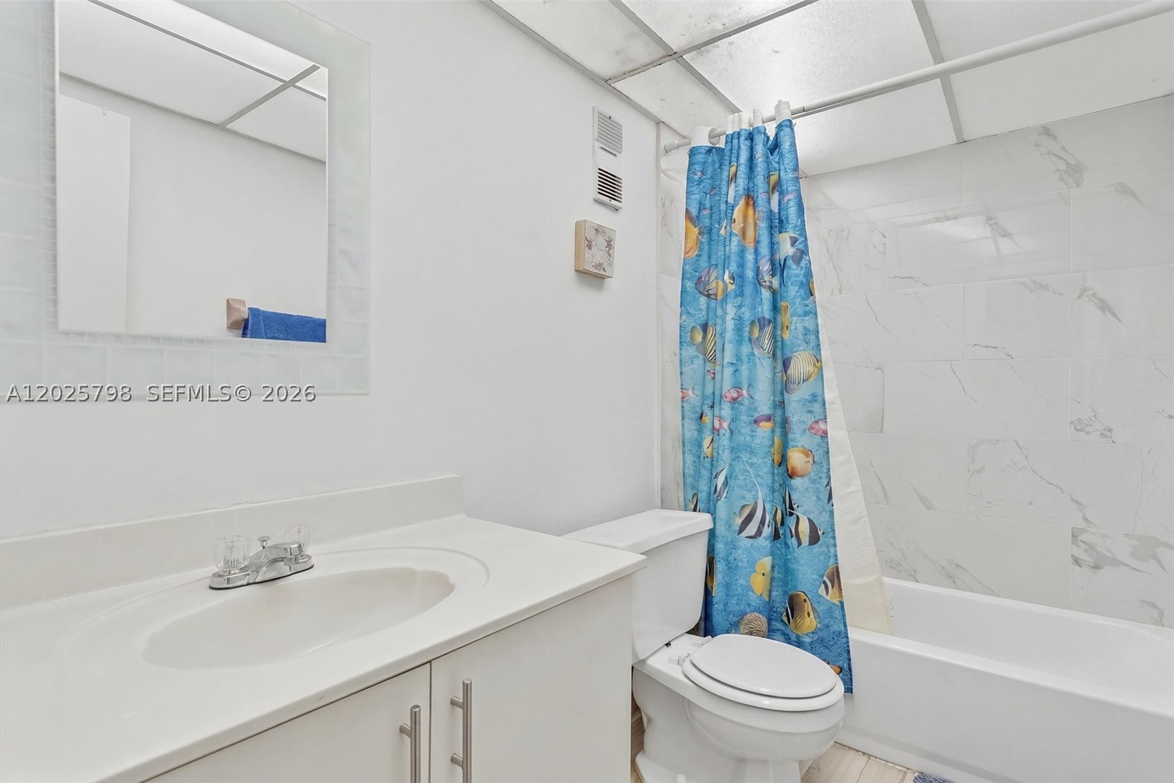 SAMARI LAKE EAST CONDO - Residential
