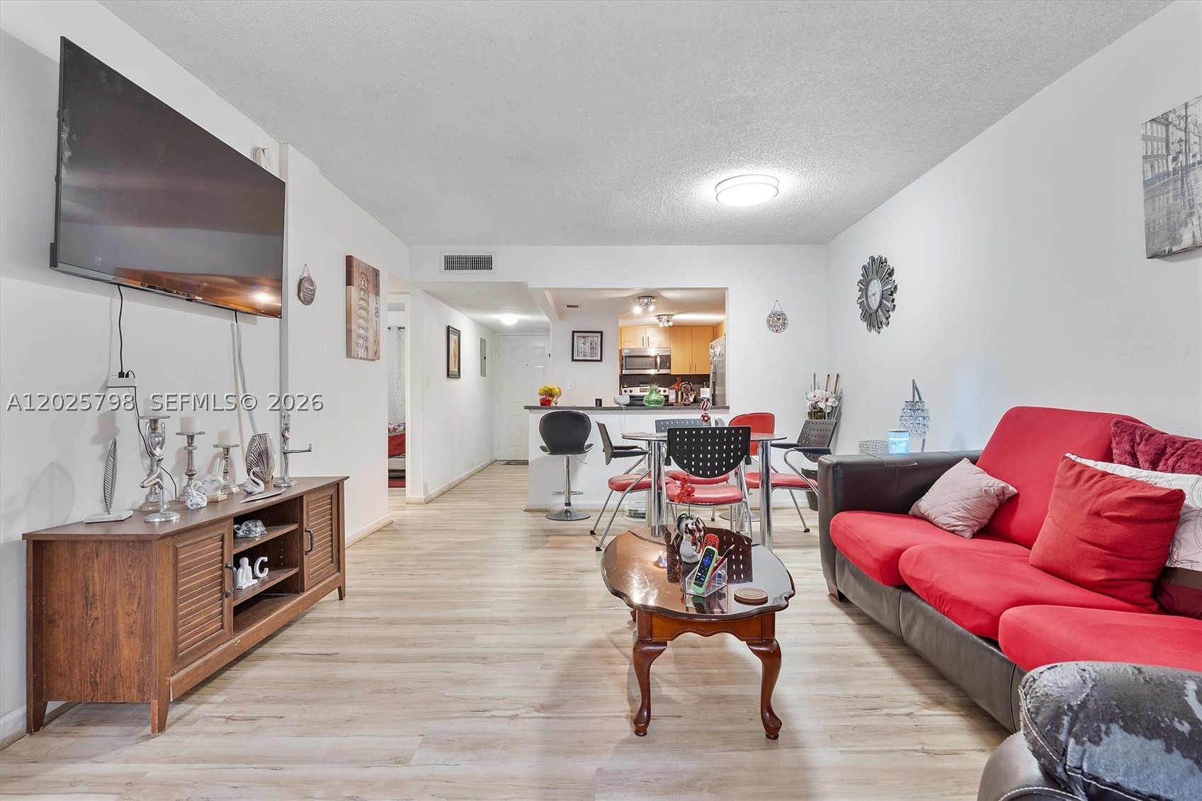 SAMARI LAKE EAST CONDO - Residential