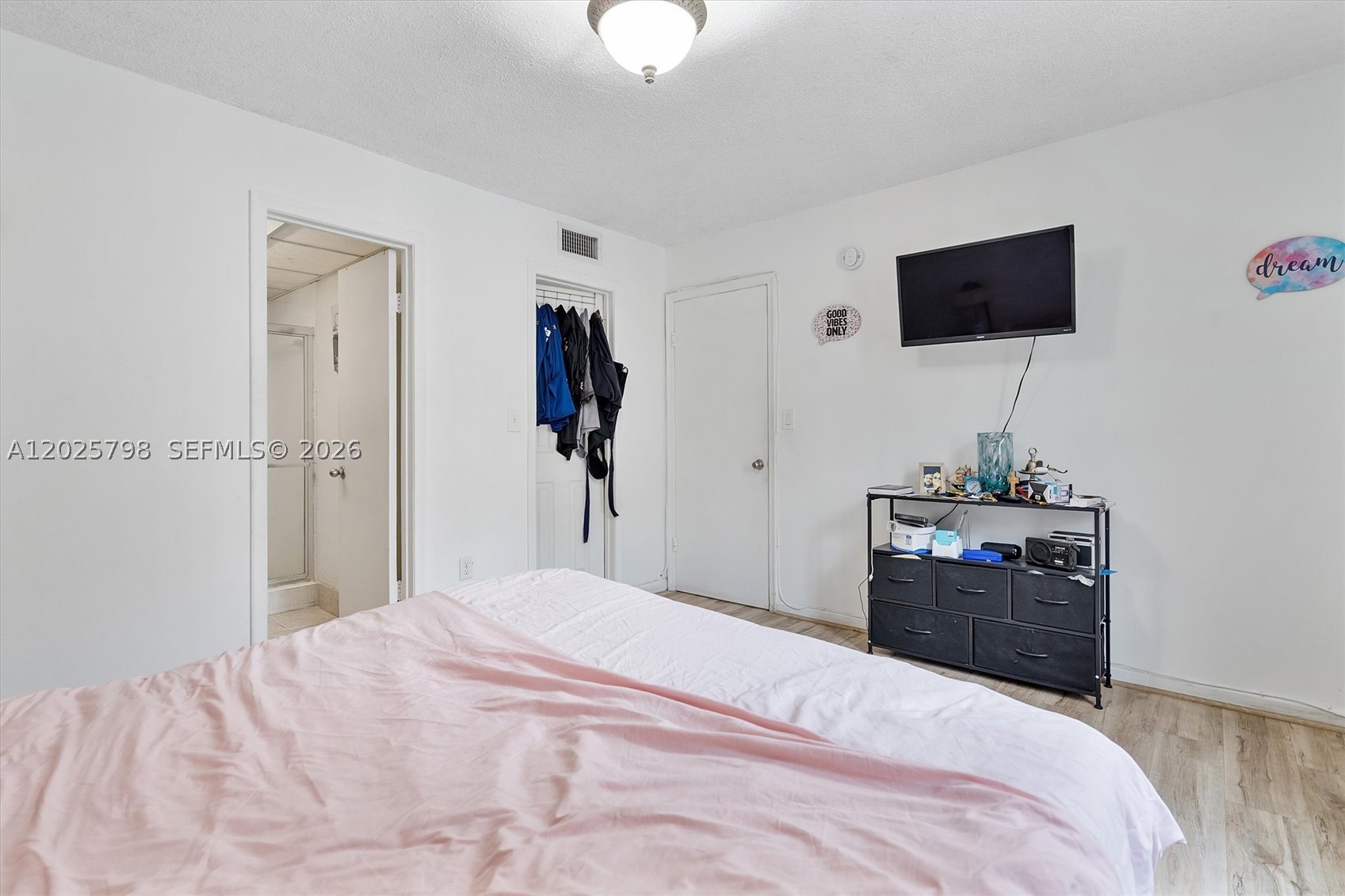 SAMARI LAKE EAST CONDO - Residential