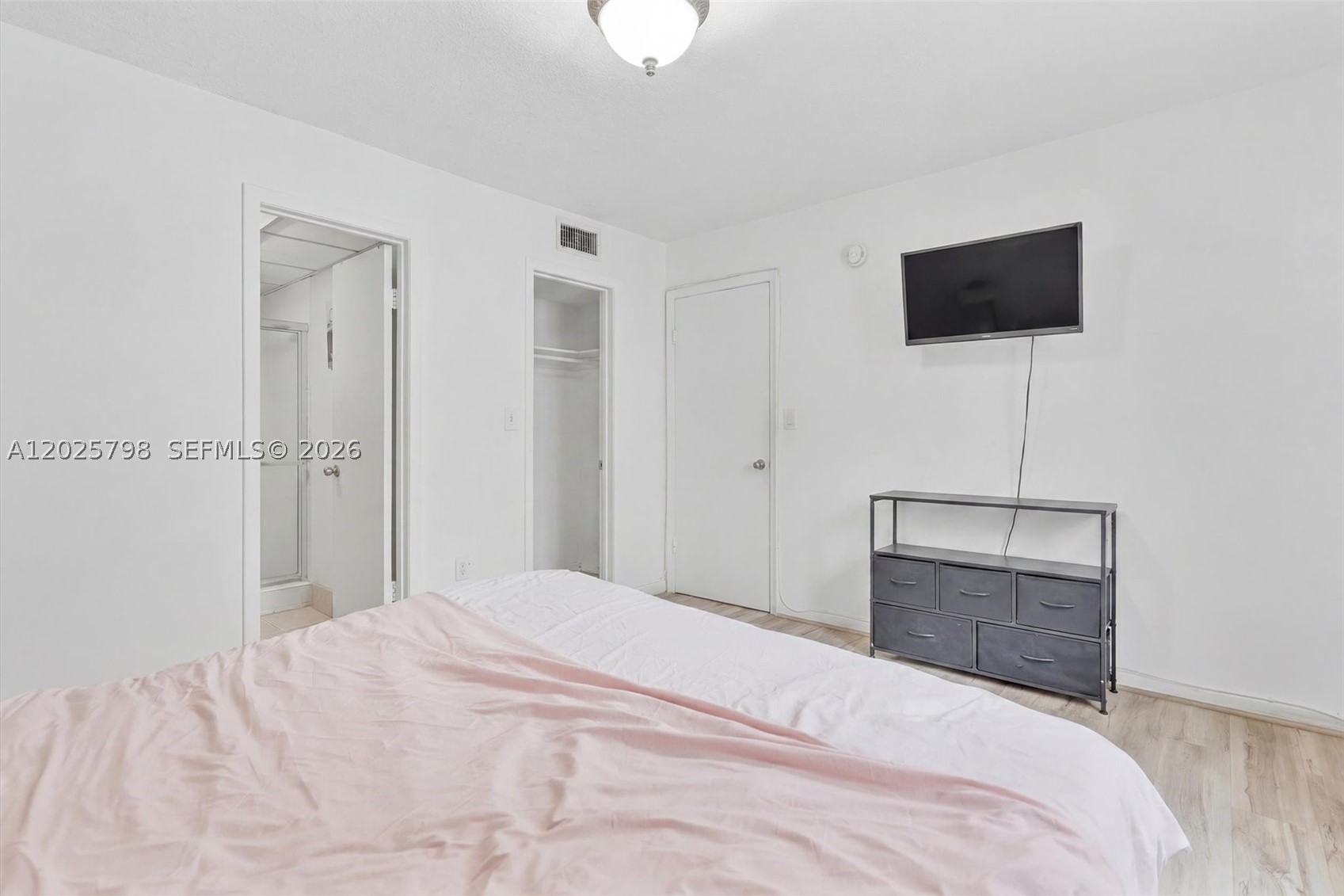 SAMARI LAKE EAST CONDO - Residential