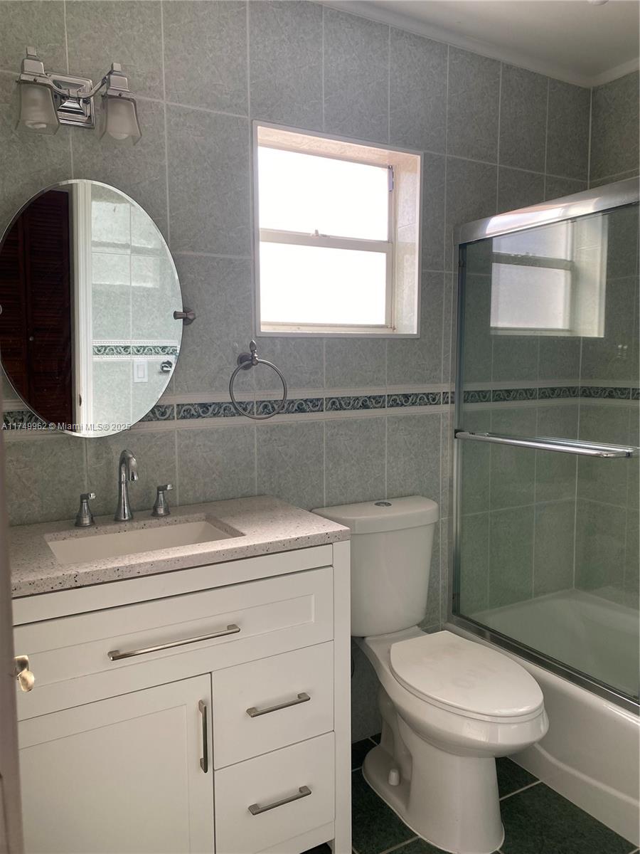 LAKE POINTE SEC 2 - Residential Lease