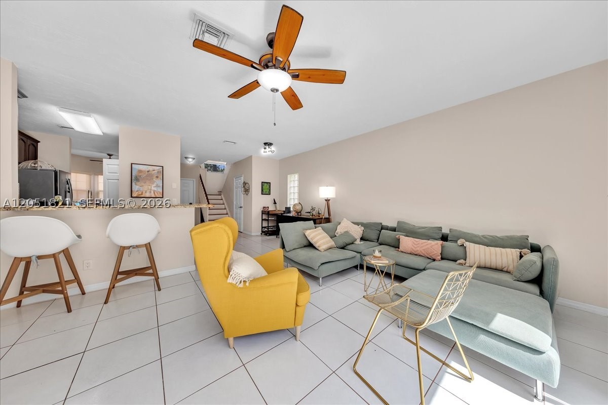 EMERALD COURTS - OPAL CRE - Residential