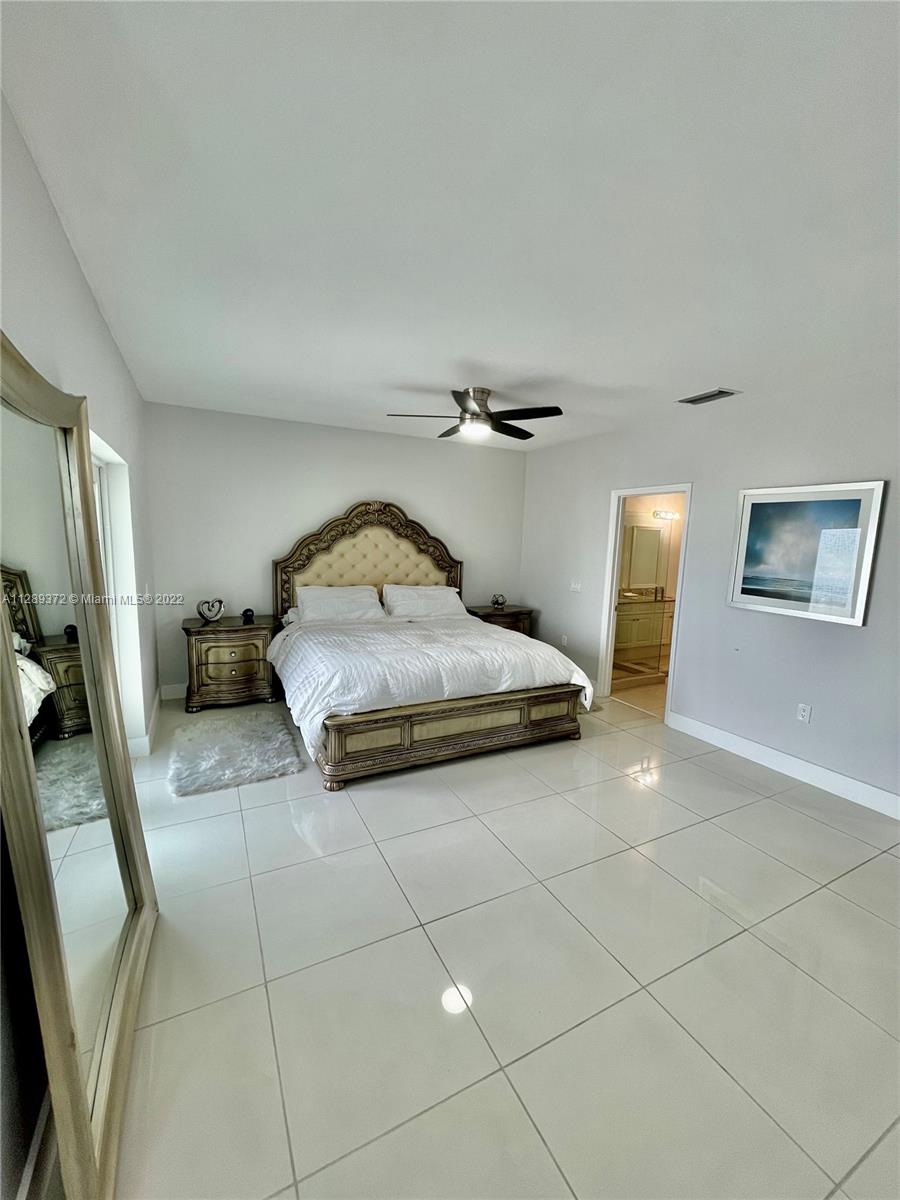 HOLLYWOOD SOUTH SIDE ADD - Residential Lease