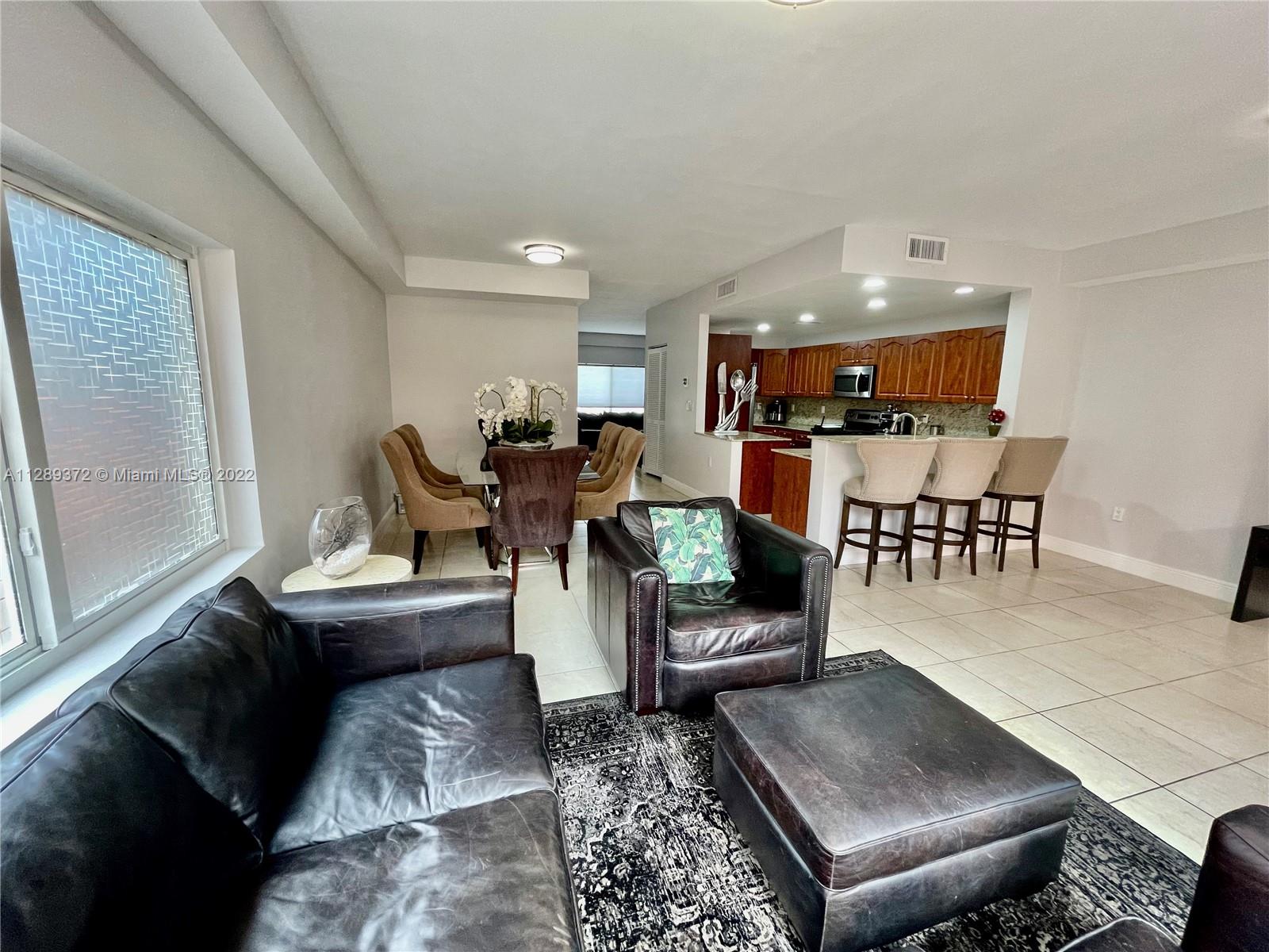 HOLLYWOOD SOUTH SIDE ADD - Residential Lease