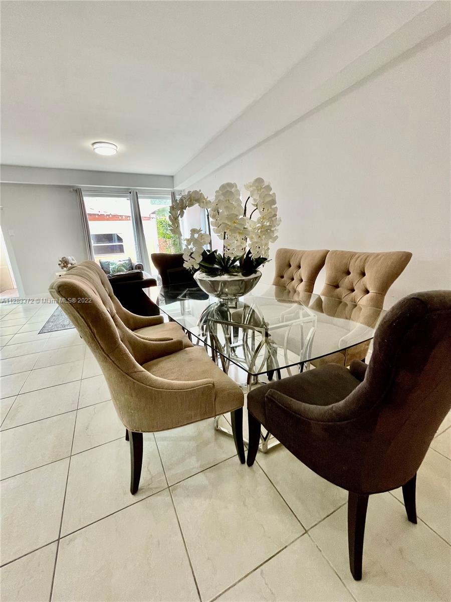 HOLLYWOOD SOUTH SIDE ADD - Residential Lease