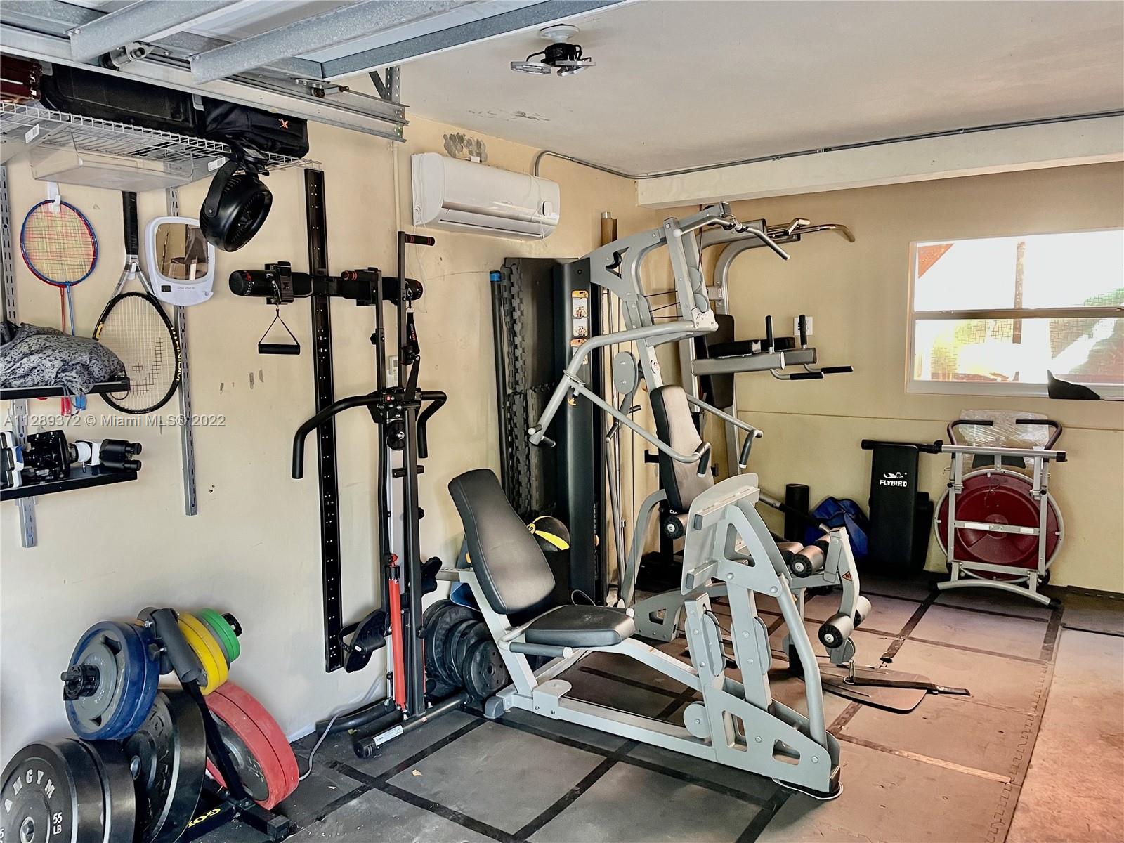 HOLLYWOOD SOUTH SIDE ADD - Residential Lease