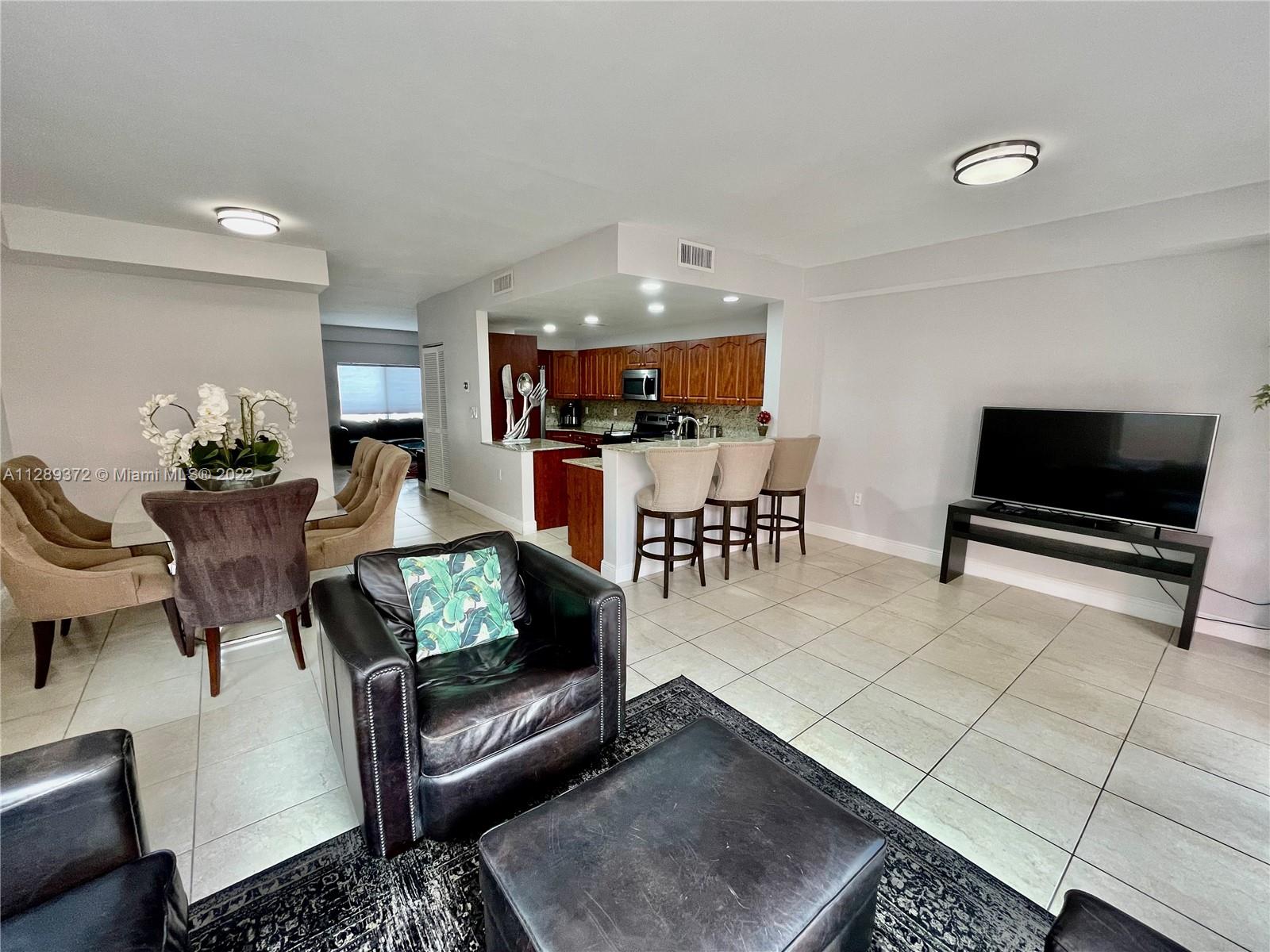 HOLLYWOOD SOUTH SIDE ADD - Residential Lease