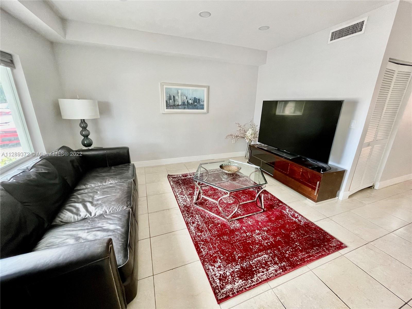 HOLLYWOOD SOUTH SIDE ADD - Residential Lease