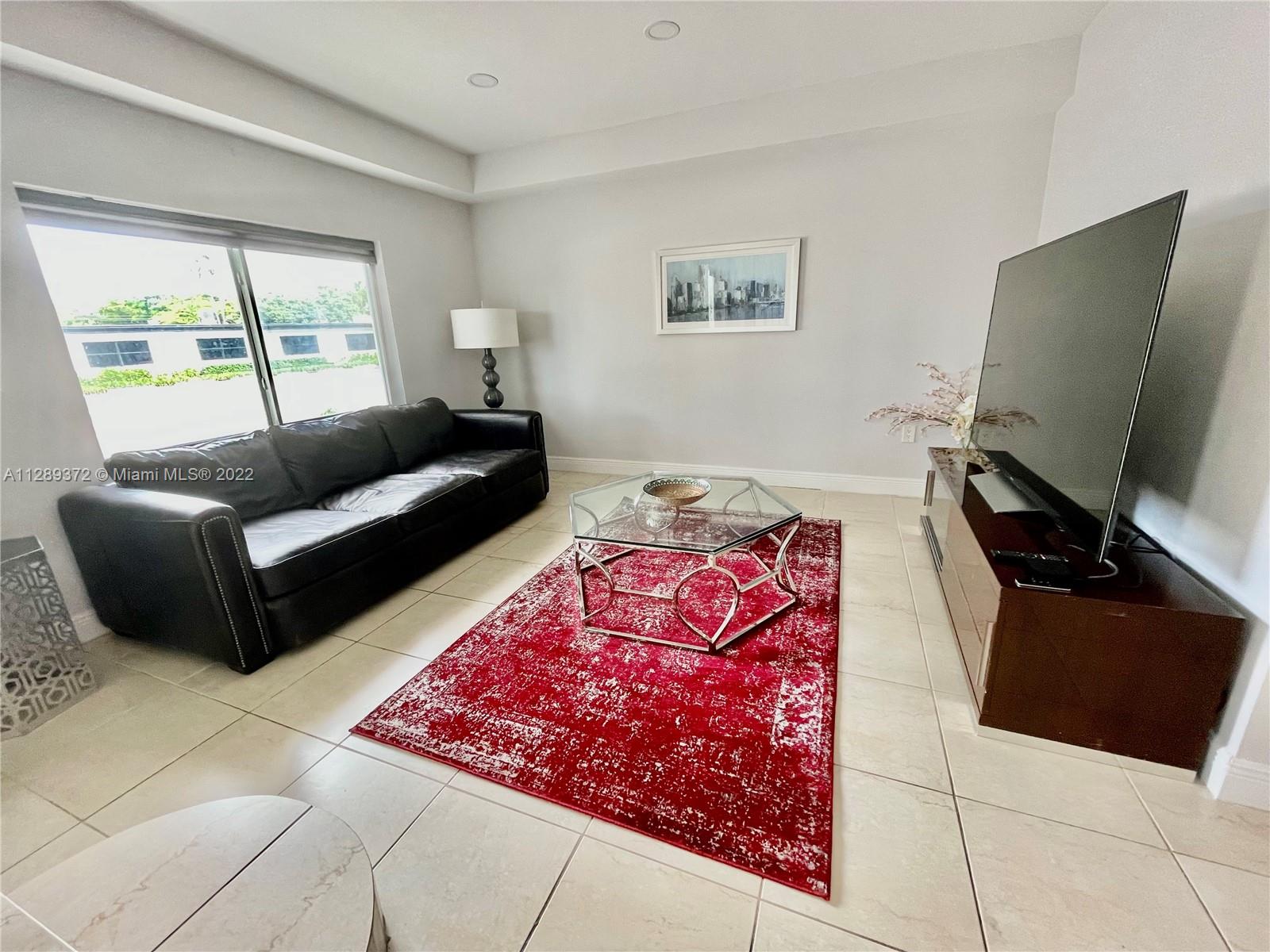 HOLLYWOOD SOUTH SIDE ADD - Residential Lease