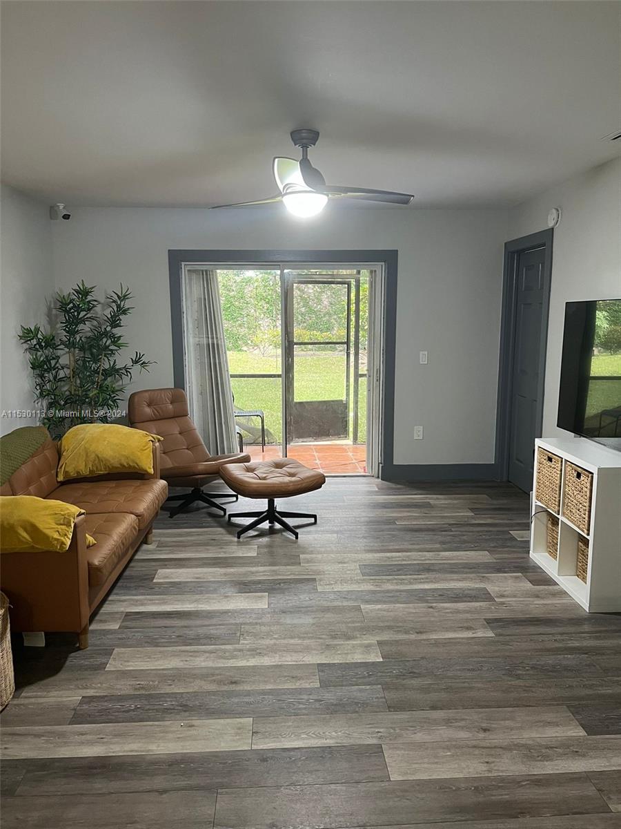 SUNRISE MANOR WEST - Residential Lease