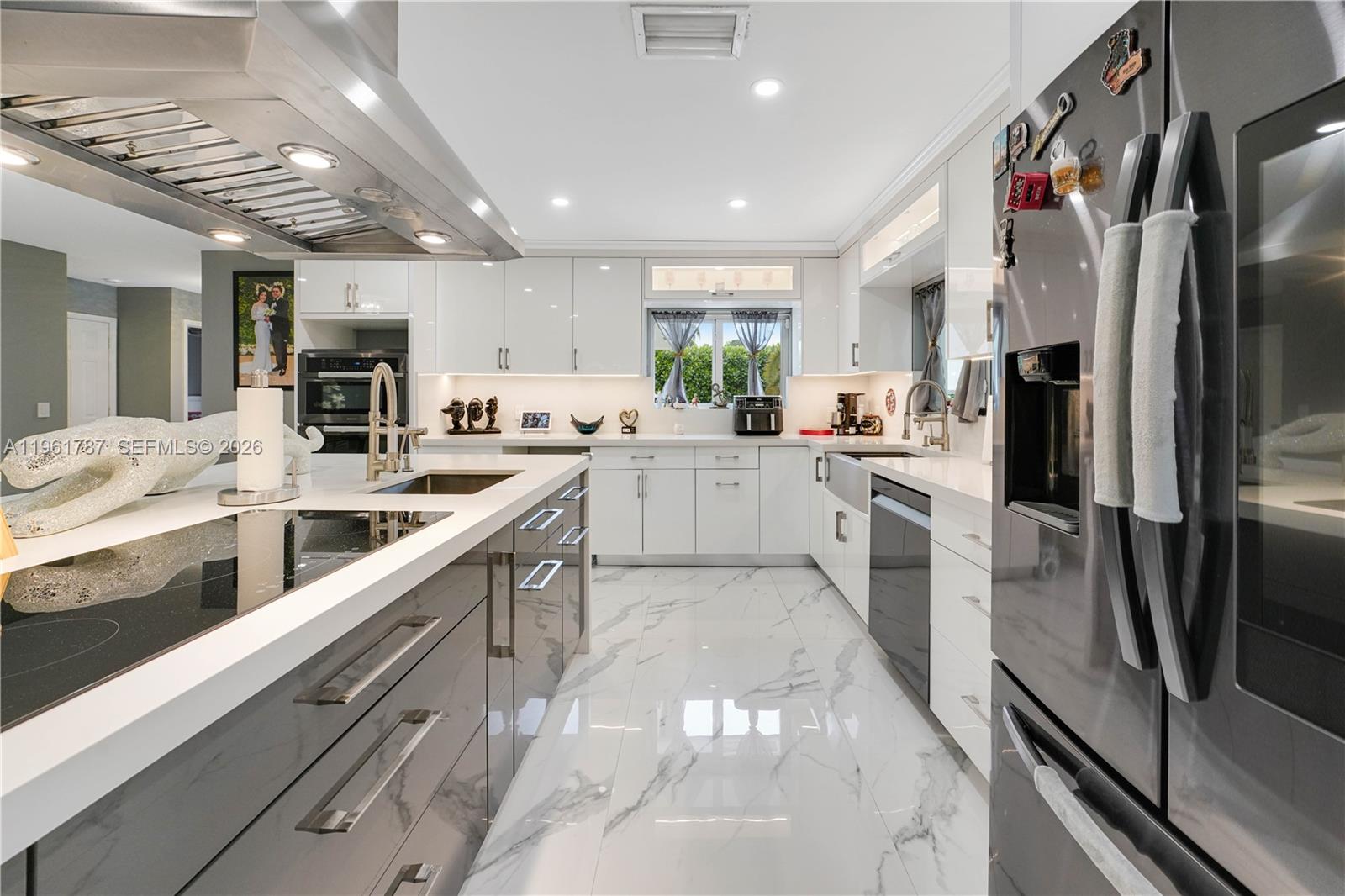 FOREST HILLS - Residential