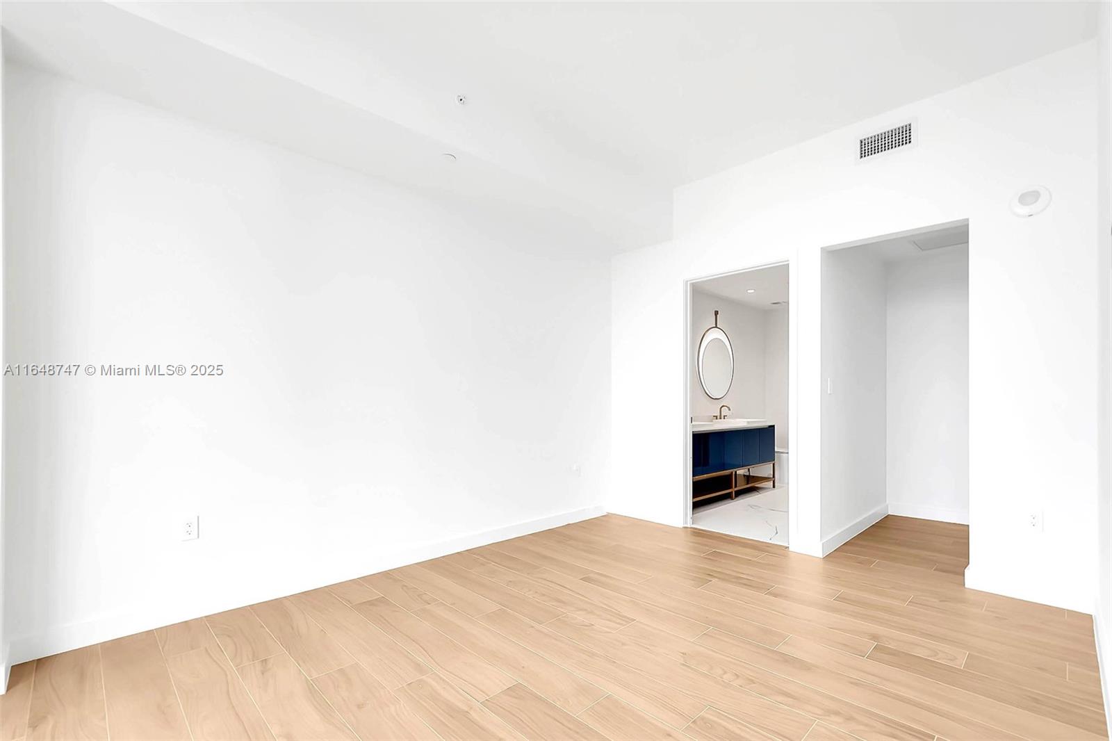 RHODES AMD NEW BISC - Residential