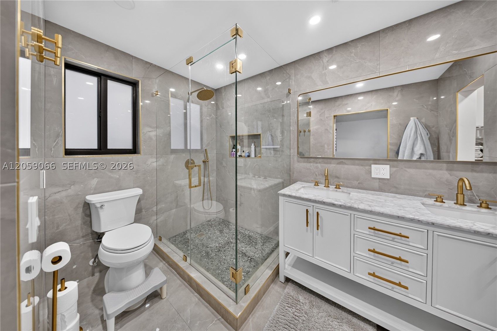 KENLAND HOMES - Residential