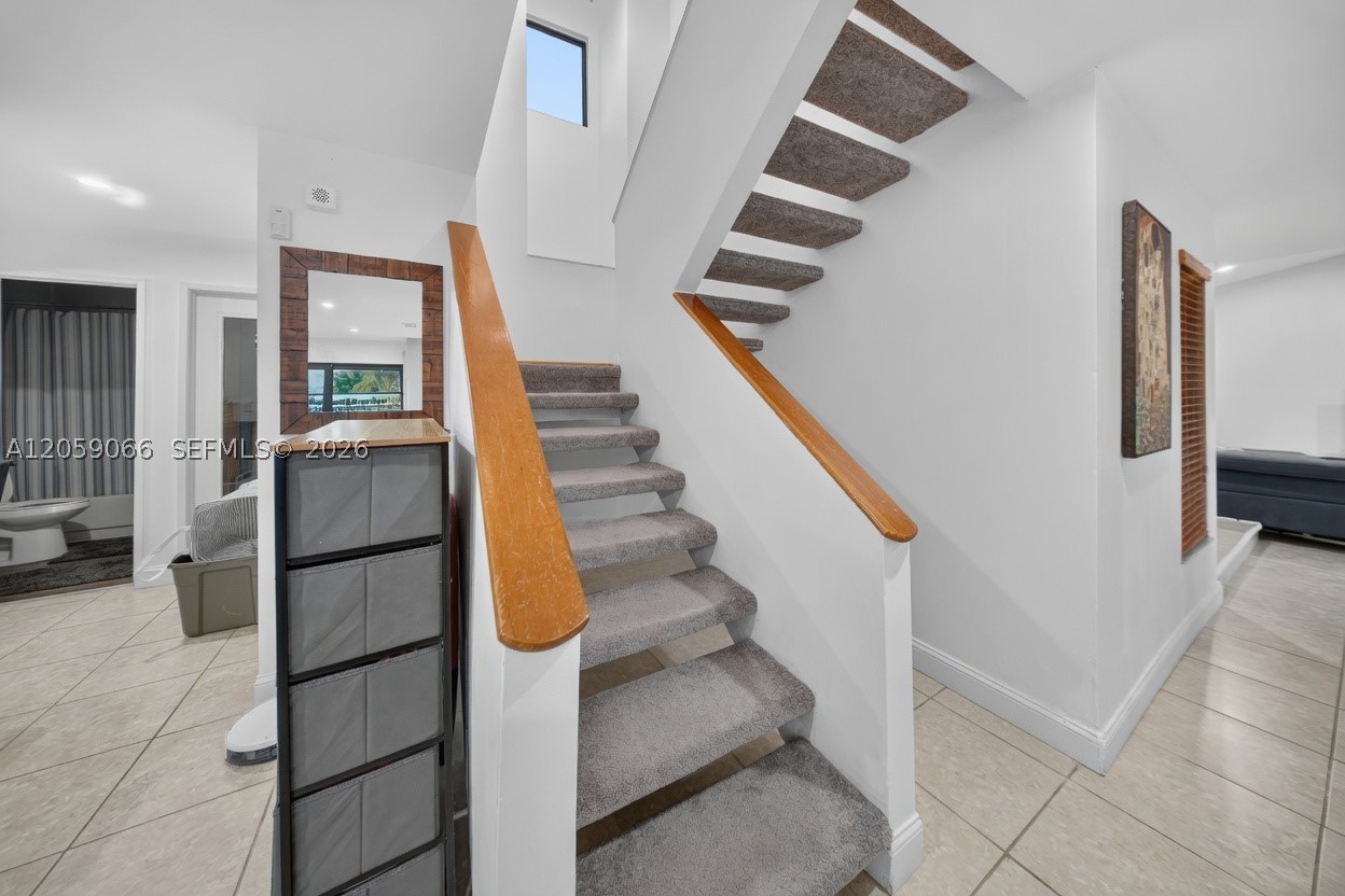 KENLAND HOMES - Residential